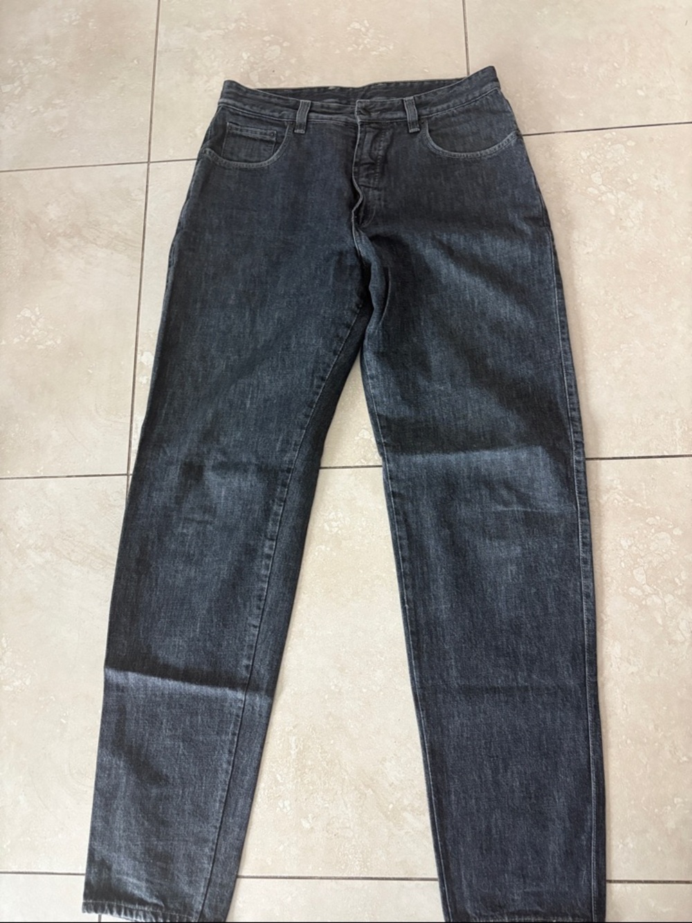 Men's Straight-Leg Jeans in Washed Black